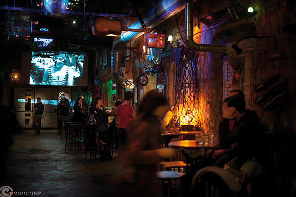Ruin Bar  Szimplakert: Movie