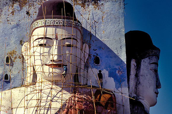 Buddha in restauro
