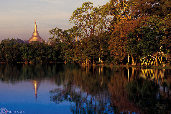 Yangon - La pagoda di Shwedagon