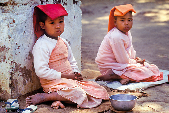 Bago - Piccole monache