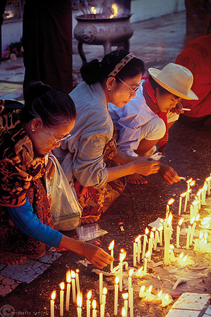Kyaikhtiyo - Candele in offerta