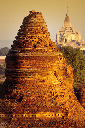 Bagan - Oro e luce
